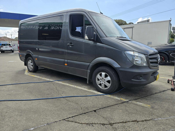 Mercedes Sprinter Black Rhino 17